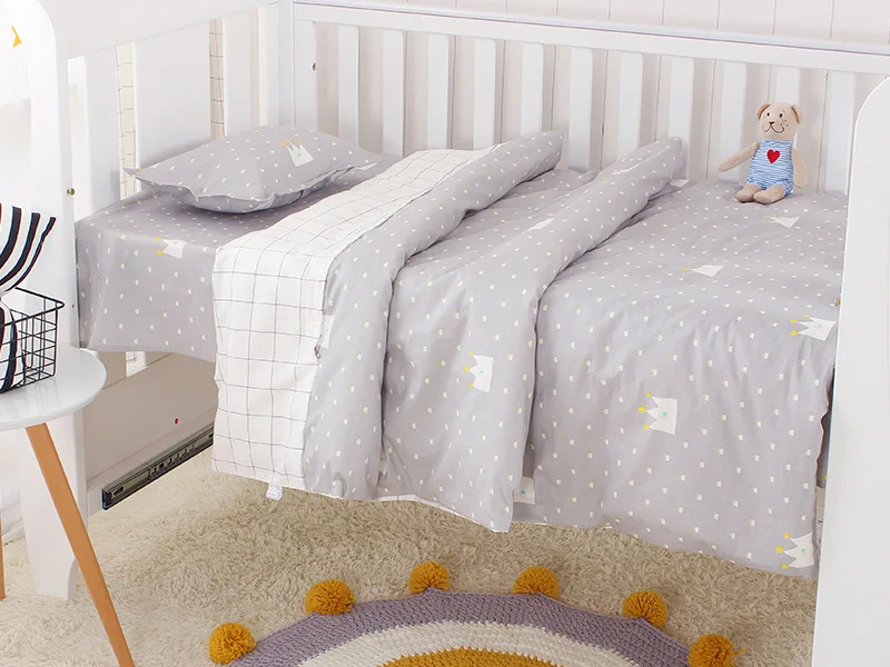 Set de Cama para Cuna Premium | Estampado Reactivo y Relleno de Seda