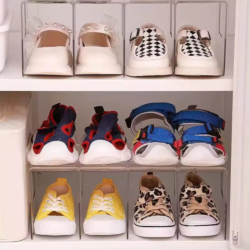 Organizador acrílico para zapatos.