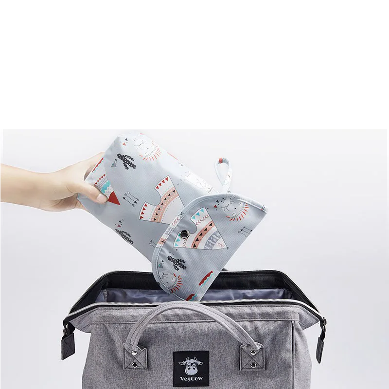 Bolsa de Almacenamiento Portátil para Pañales Desechables | Comodidad en Movimiento