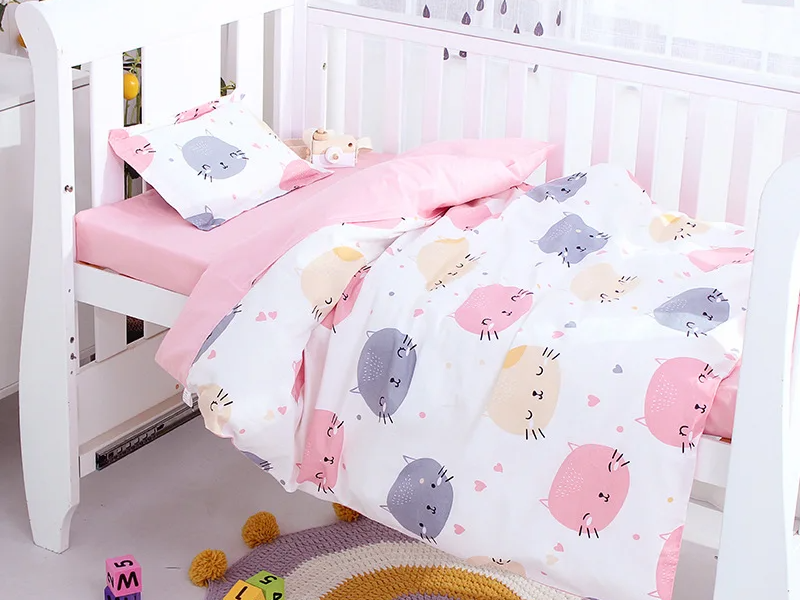 Set de Cama para Cuna Premium | Estampado Reactivo y Relleno de Seda