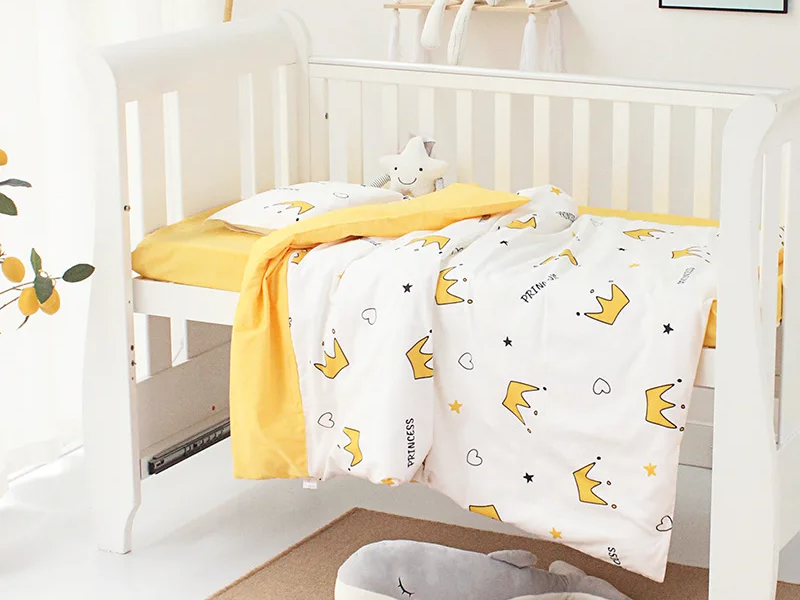 Set de Cama para Cuna Premium | Estampado Reactivo y Relleno de Seda