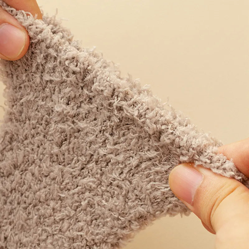 Calcetines Antideslizantes de Lana Coral - Calidez Premium para Bebés y Niños (0-5 Años)