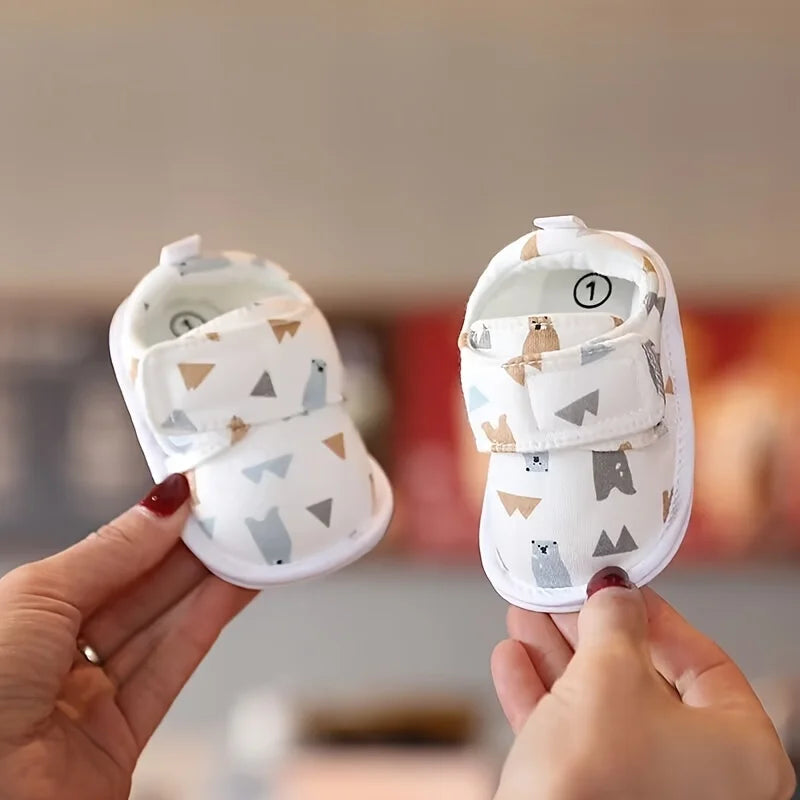 Sandalias con Punta Cerrada para Bebé - Suela Suave y Anti-Patadas (0-18 Meses)