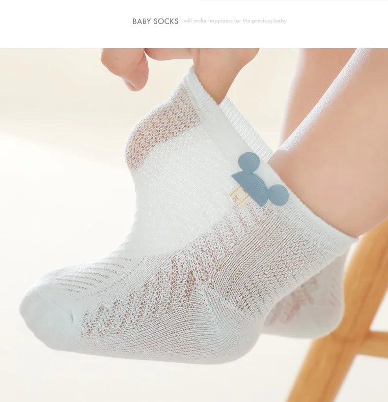 Calcetines Bebé Malla Fina: Frescura y Confort Dibujos Animados