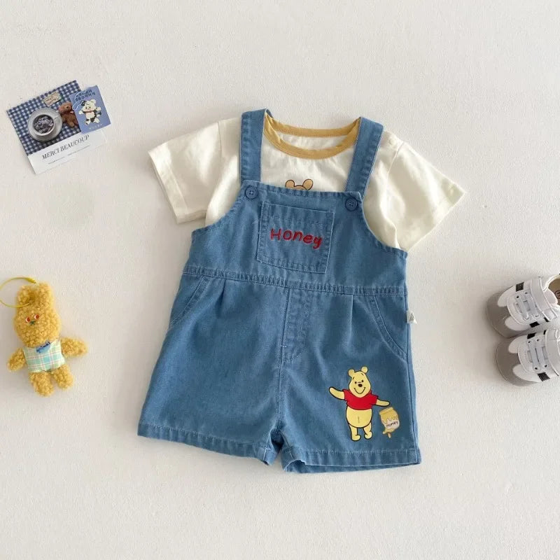 Camiseta y Short de Mezclilla con Tirantes de Winnie Pooh  (9m- 9T)