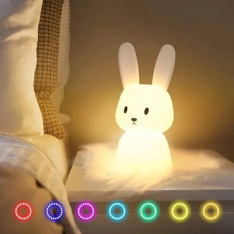 Luz LED nocturna de silicona con sensor táctil.