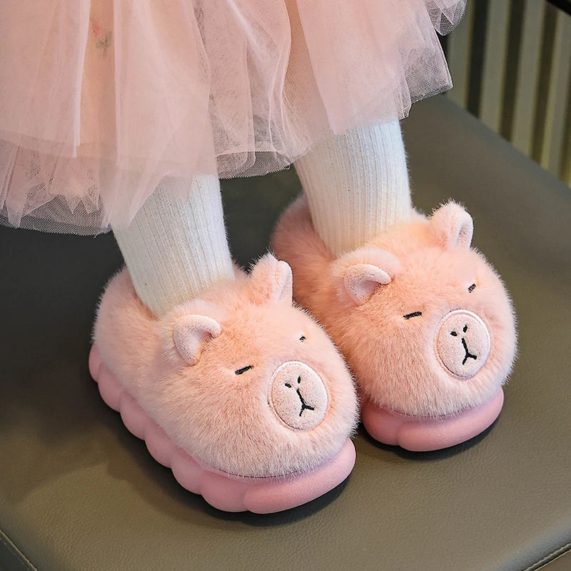 Pantuflas de Capibara Suaves: Comodidad y Estilo en Casa (2T+)