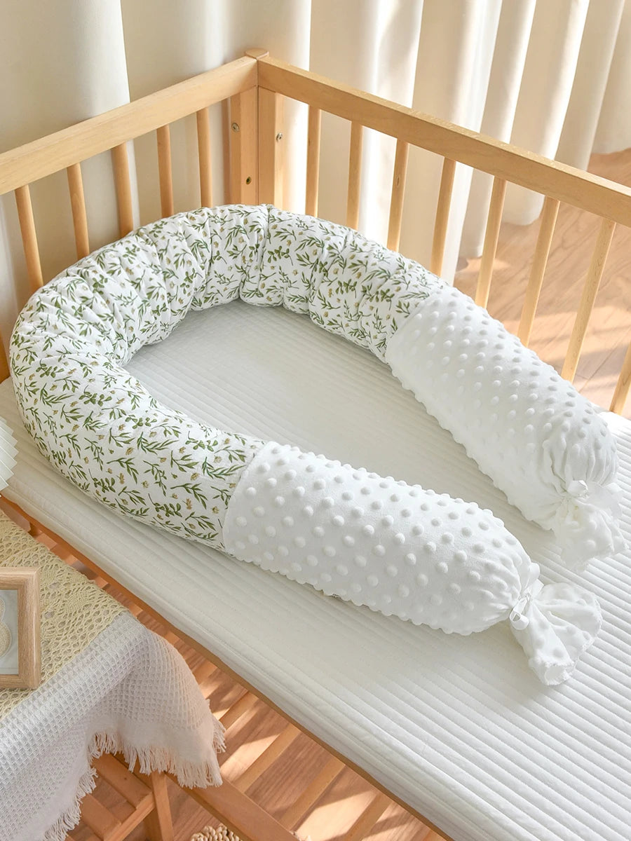 Protector de Cuna Tipo Cilindro Clase A: Almohada Multifuncional y Protector de Barandilla
