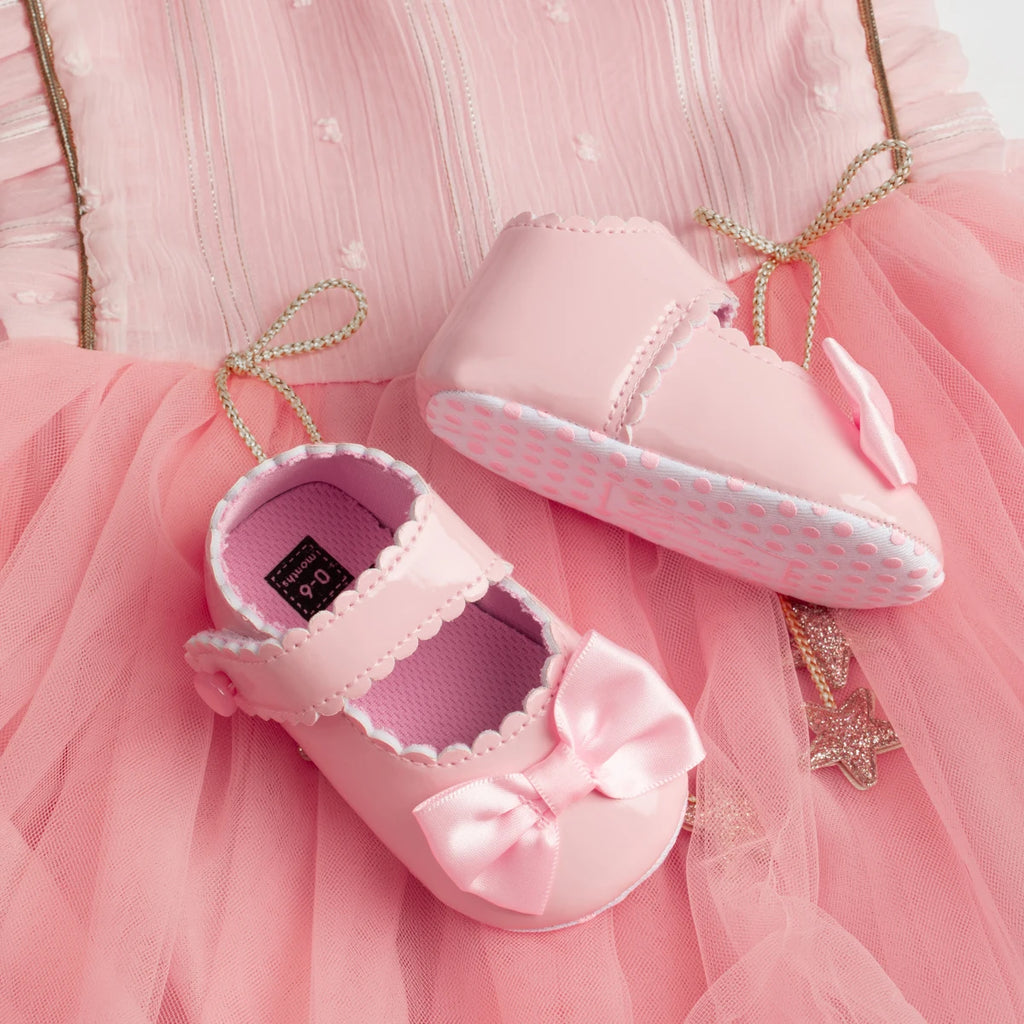 Zapatos Planos de Princesa: Lazo Clásico y Confort para Cuna