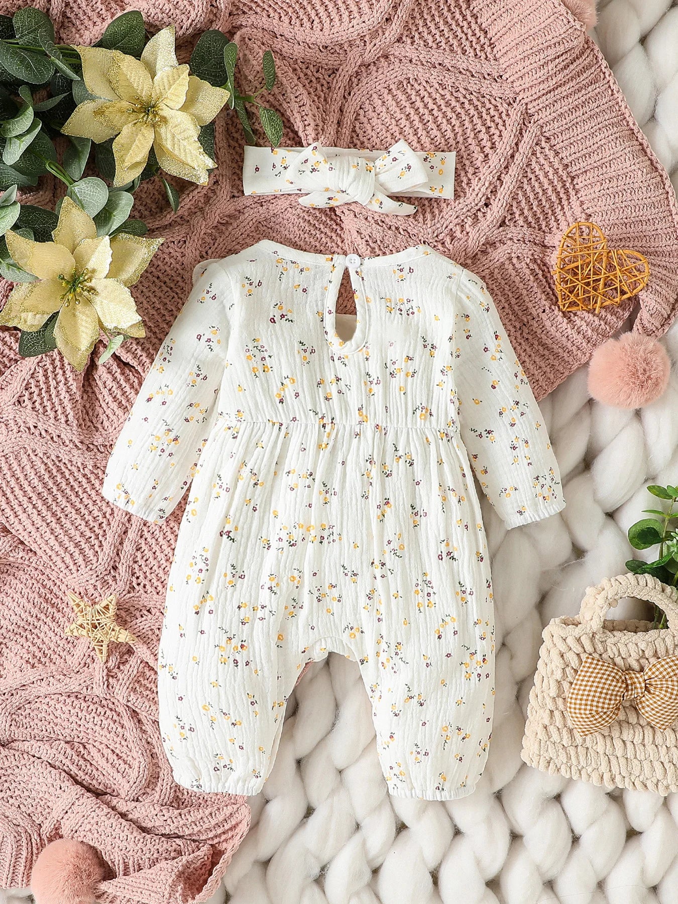 Mameluco de niña diseño Floral (0-6M): Comodidad 100% Algodón y Diadema a Juego