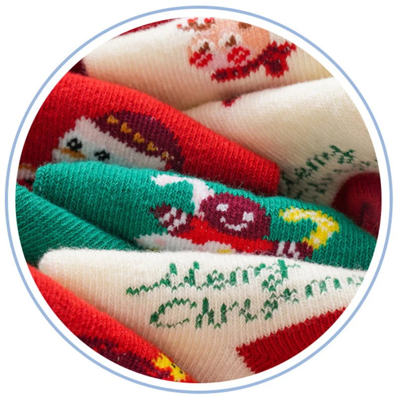 Set de 5 Pares de Calcetines Navideños para Bebés y Niños | Algodón Grueso, Tubo Medio (0-3 Años)