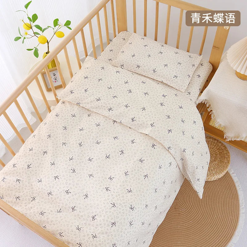 Set de Cama para Cuna Premium | Estampado Reactivo y Relleno de Seda