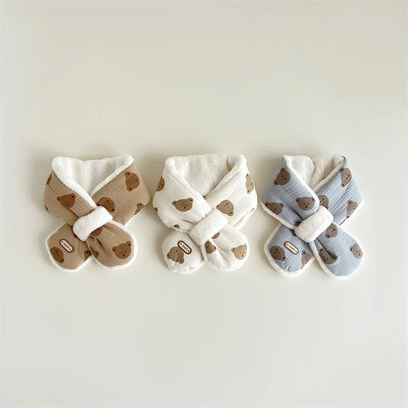 Bufanda de Invierno de Felpa con Cruce (Estilo Coreano): Diseño de Oso (1-10 Años)