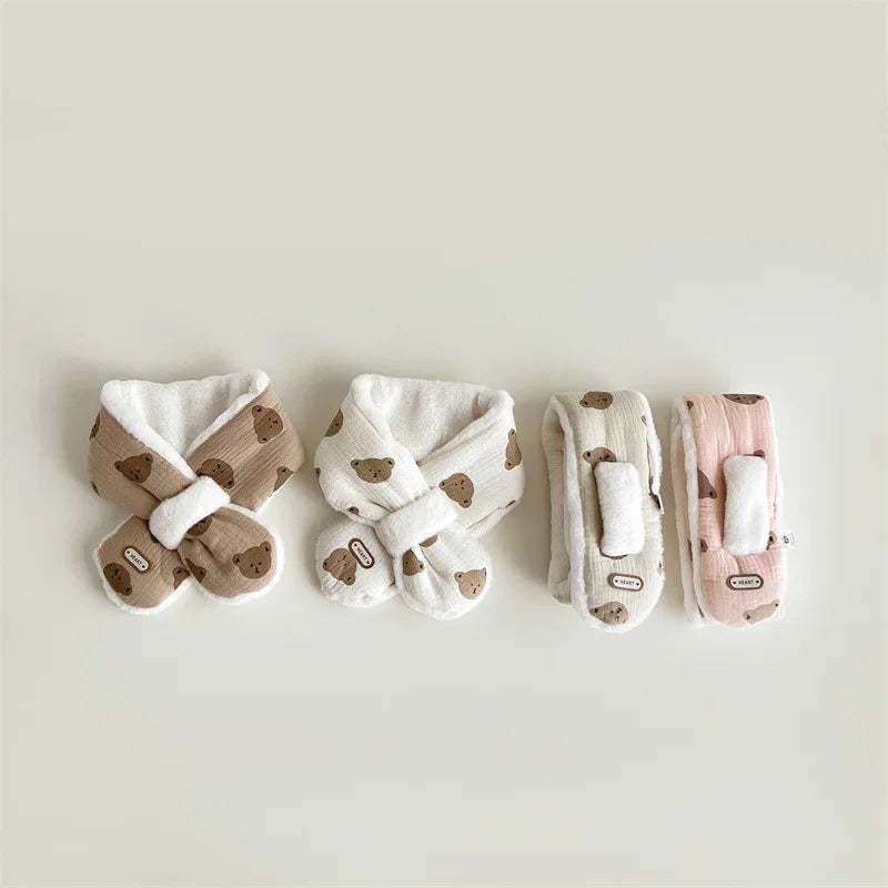 Bufanda de Invierno de Felpa con Cruce (Estilo Coreano): Diseño de Oso (1-10 Años)