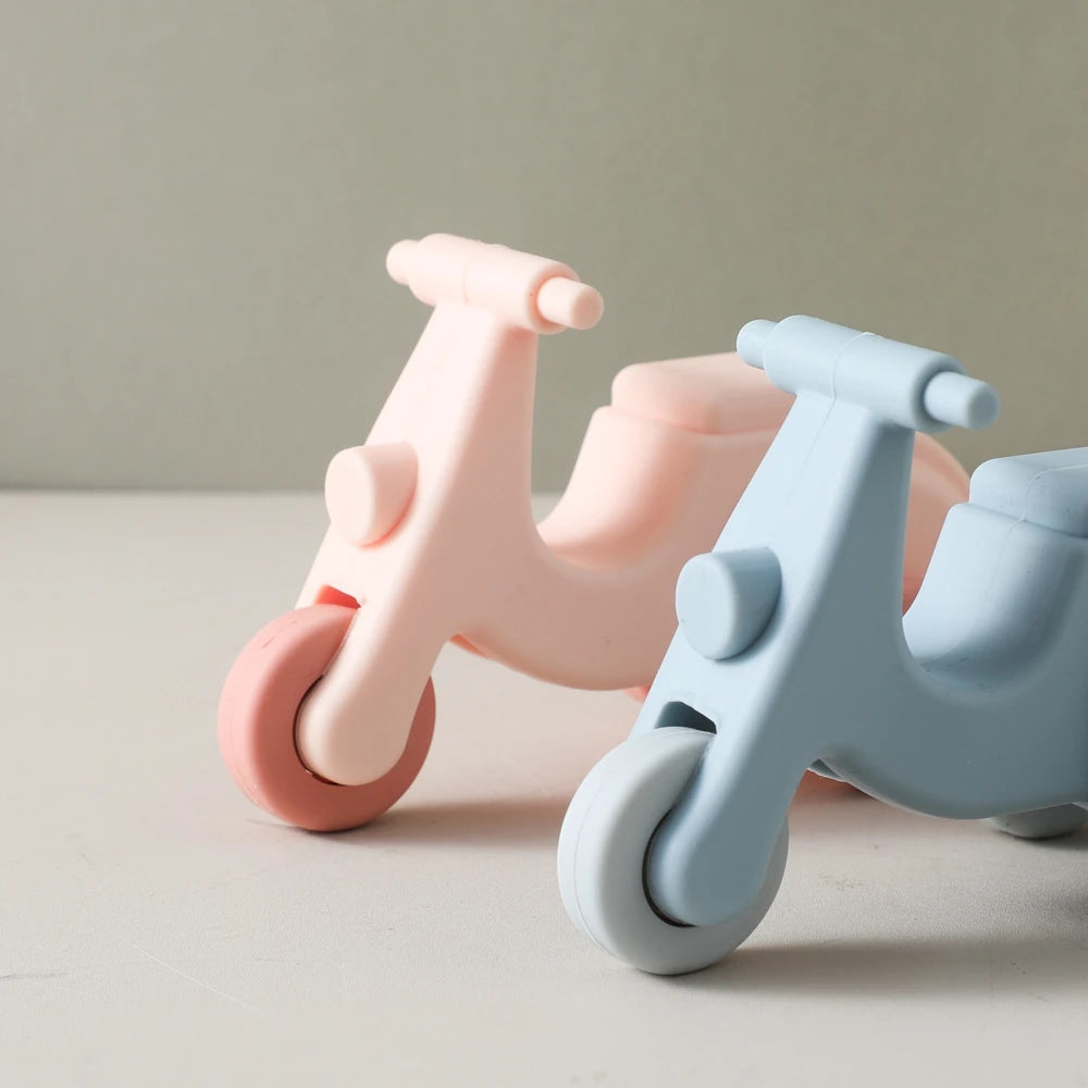 Coche de Juguete Montessori de Silicona | 2-en-1 Mordedera y Juguete Educativo