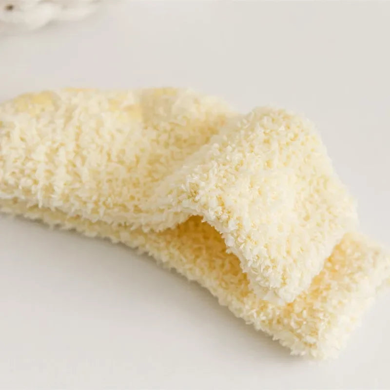 Calcetines Antideslizantes de Lana Coral - Calidez Premium para Bebés y Niños (0-5 Años)