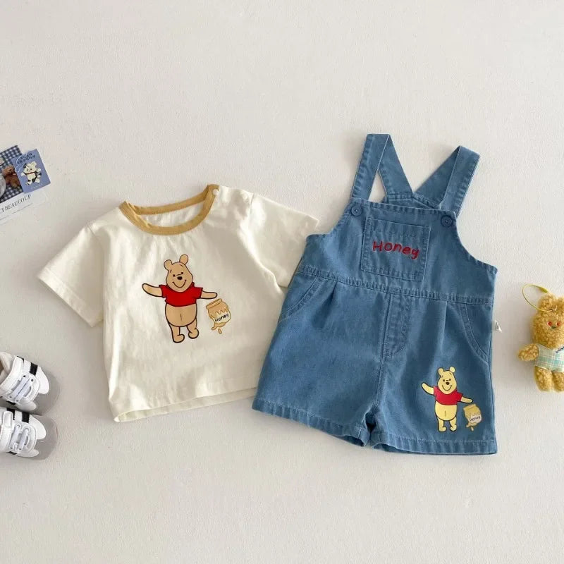 Camiseta y Short de Mezclilla con Tirantes de Winnie Pooh  (9m- 9T)