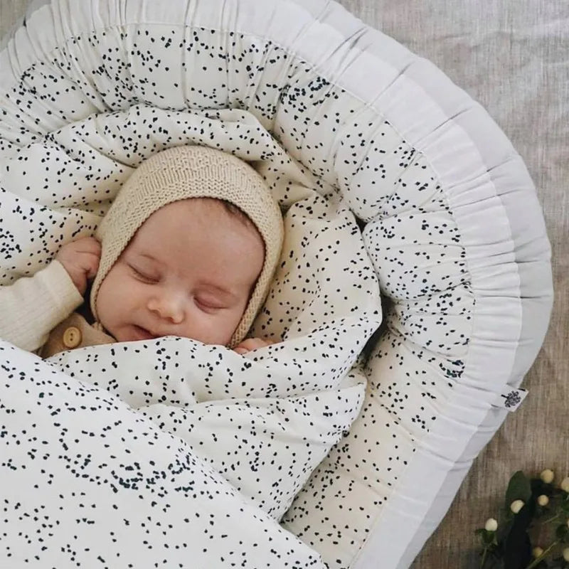 Nido Portátil Desmontable Anti-Vuelco para Bebé (0-18 Meses) con Tapete Refrescante