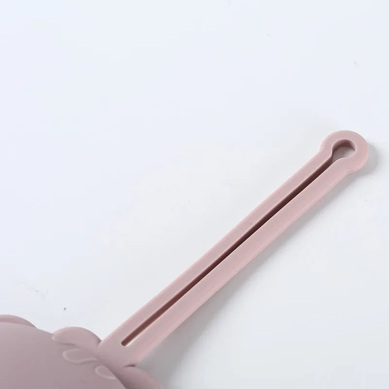 Estuche de silicón a prueba de caídas para almacenamiento  de chupón.