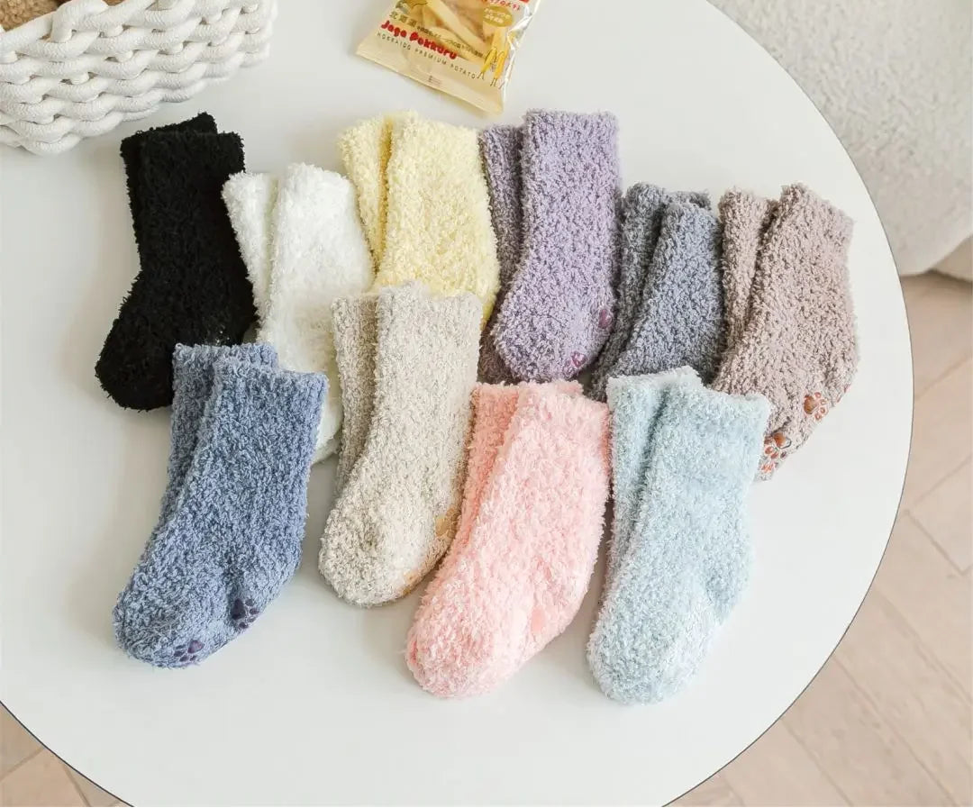 Calcetines Antideslizantes de Lana Coral - Calidez Premium para Bebés y Niños (0-5 Años)