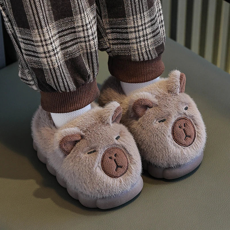 Pantuflas de Capibara Suaves: Comodidad y Estilo en Casa (2T+)