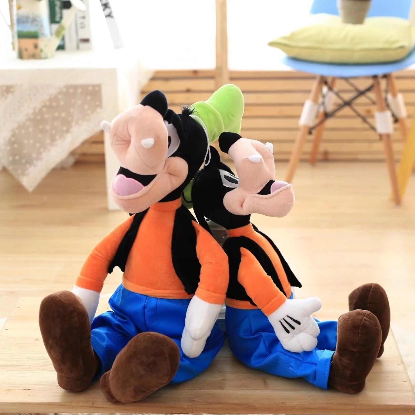Peluche de Pluto y Goofy (30-70cm) - ¡El Abrazo más Tierno de Disney!