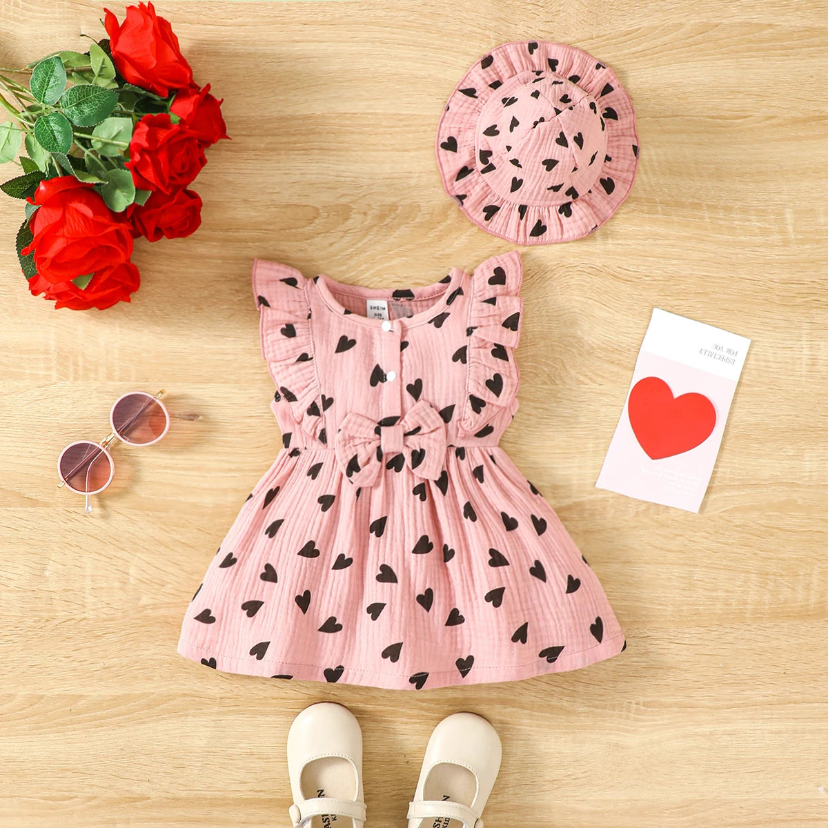Conjunto de Vestido y Gorro de Verano: Frescura y Amor para Bebé Niña (0-9M)