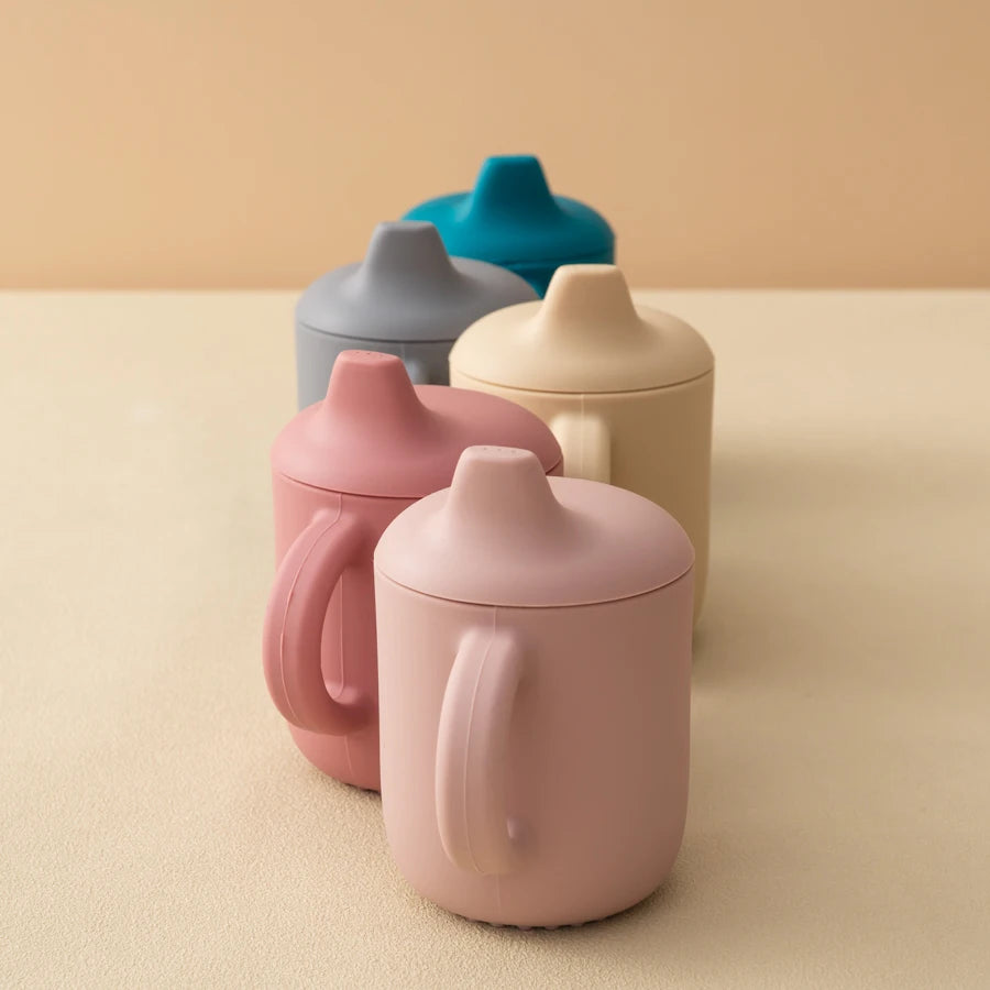 Taza Silicona con popote y tapa