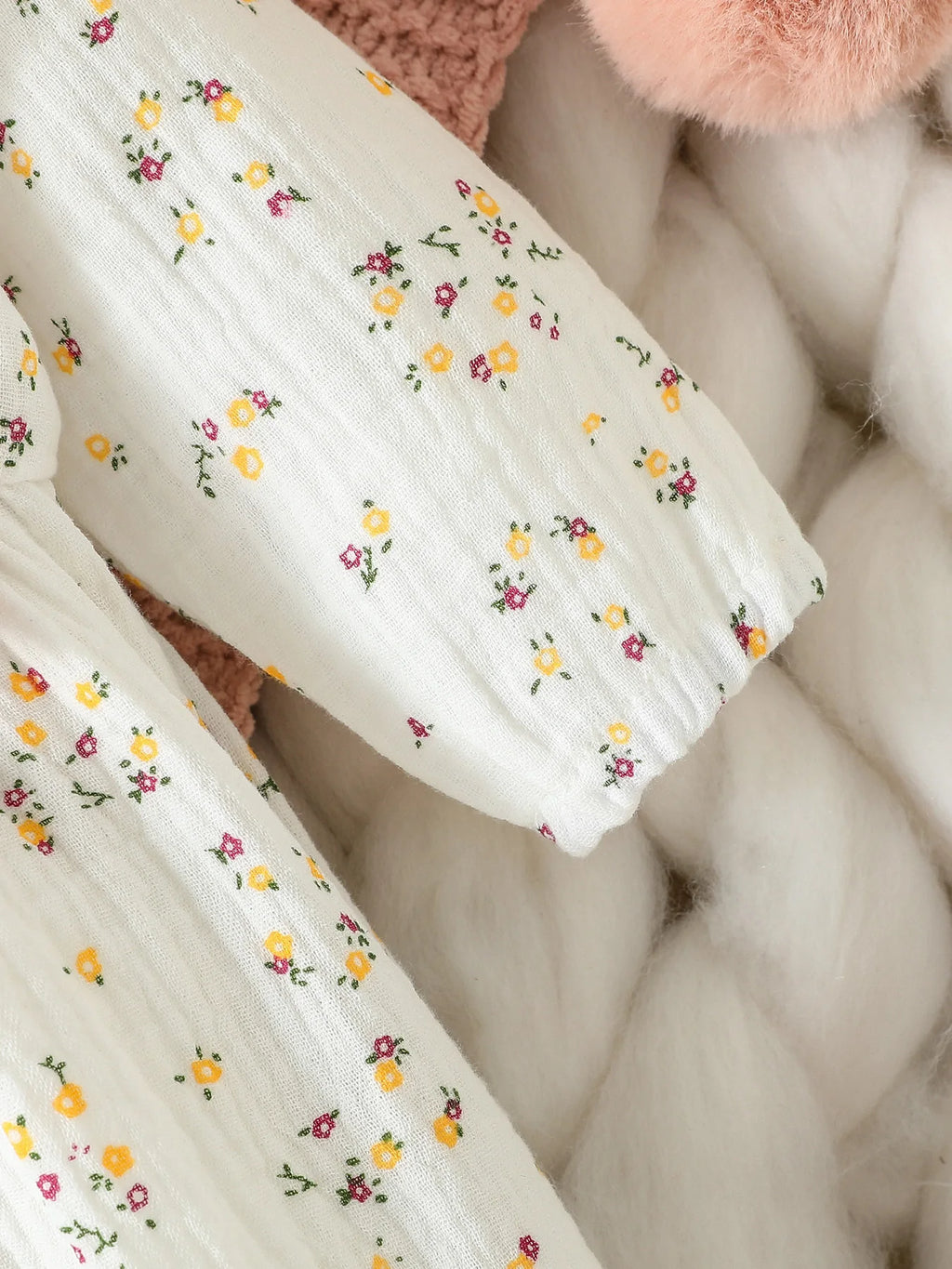 Mameluco de niña diseño Floral (0-6M): Comodidad 100% Algodón y Diadema a Juego