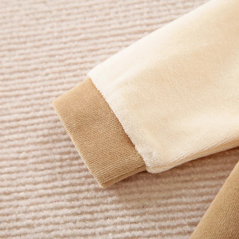 Mameluco Navideño de Reno: Suavidad y Comodidad Festiva