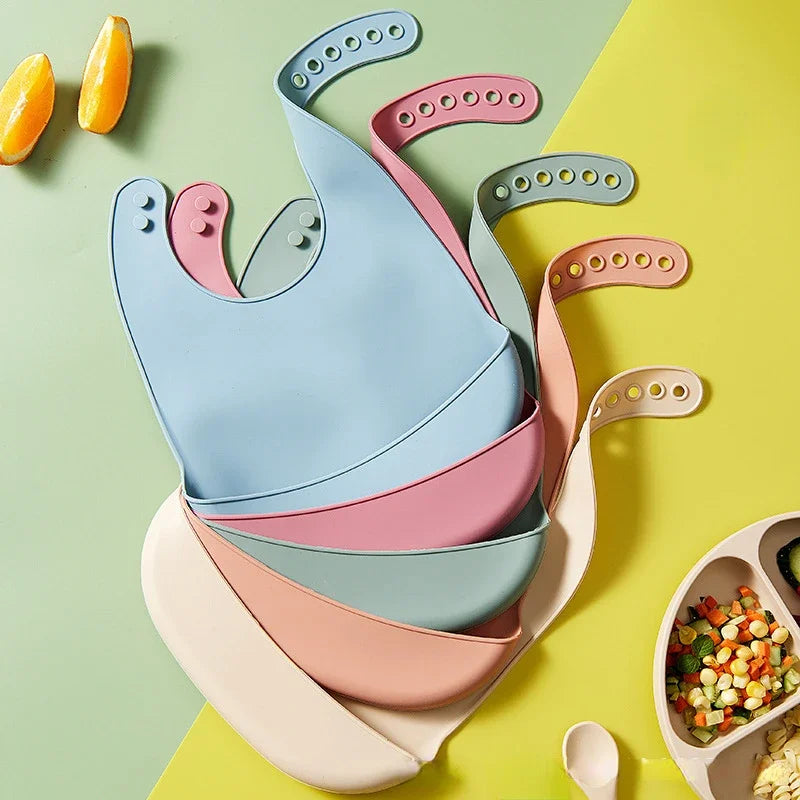 Babero de Silicona  |  Impermeable y Recolector