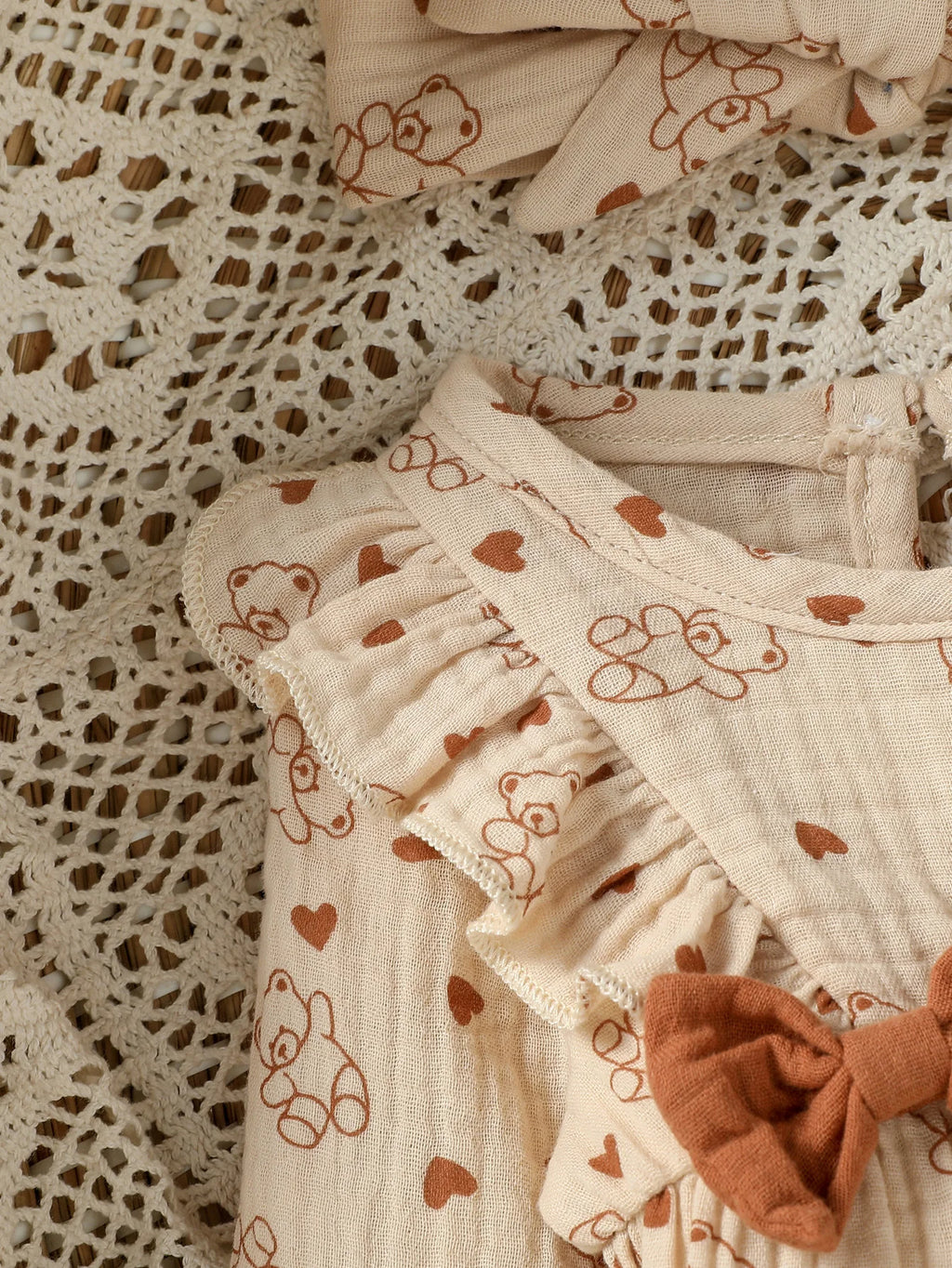 Mameluco de niña diseño Floral (0-6M): Comodidad 100% Algodón y Diadema a Juego