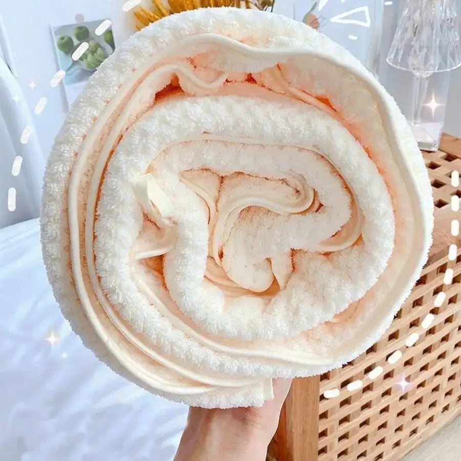 Toalla de Baño "Abrazo de Terciopelo" – Suavidad y Absorción Superior