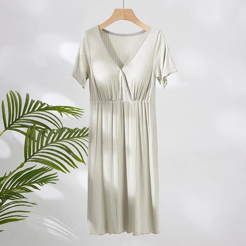 Camisón Modal de Lactancia: Elegancia y Confort Ajustable