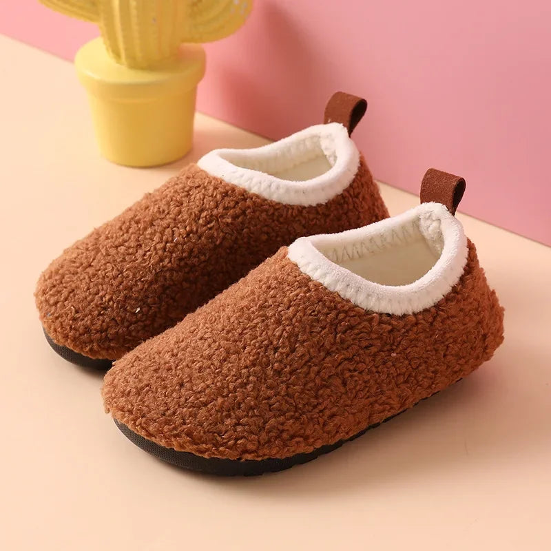 Pantuflas "Nube de Algodón" – Calidez y Seguridad para el Hogar (12M-10T)