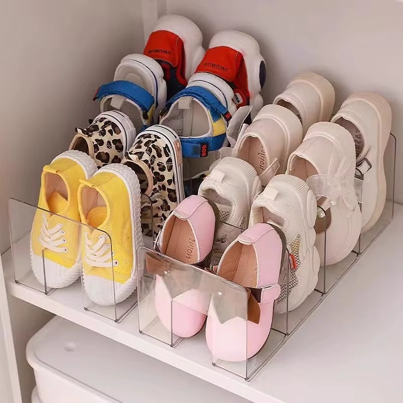 Organizador acrílico para zapatos.