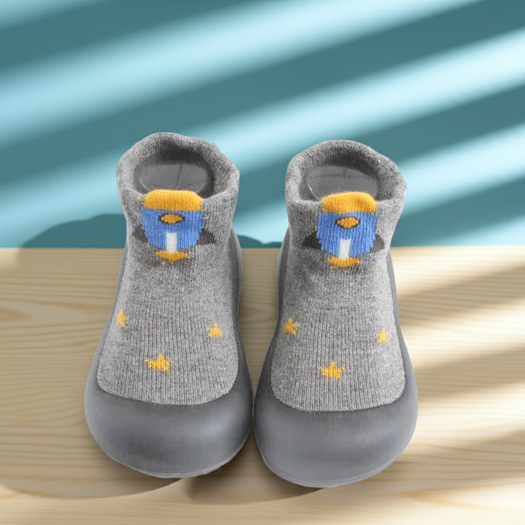 Zapato Calcetín Infantil con Suela de Goma – Confort y Seguridad para Pequeños Exploradores